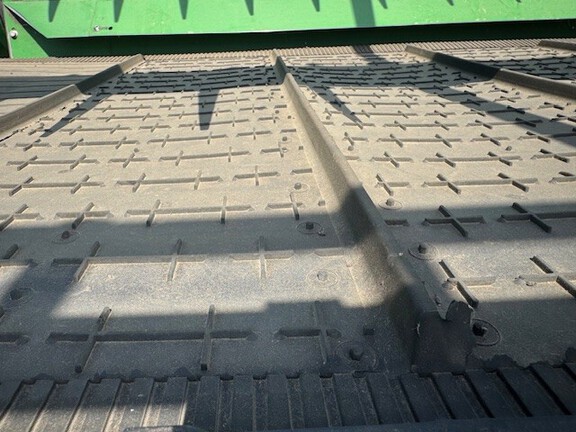 2023 John Deere RD40F Header Combine