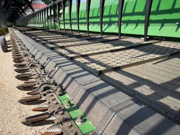 2023 John Deere RD40F Header Combine