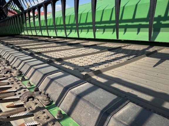 2023 John Deere RD40F Header Combine
