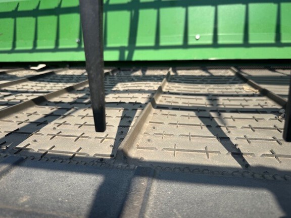 2023 John Deere RD40F Header Combine