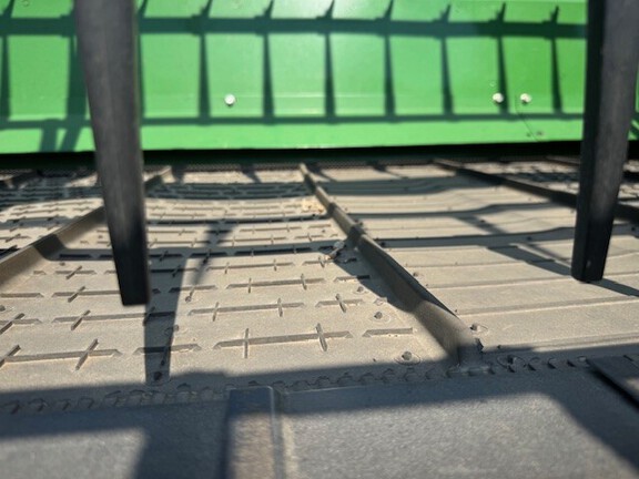 2023 John Deere RD40F Header Combine