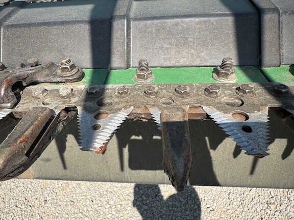 2023 John Deere RD40F Header Combine
