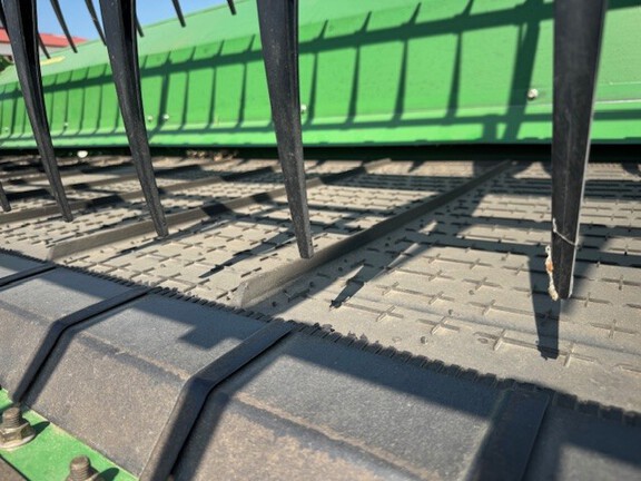 2023 John Deere RD40F Header Combine