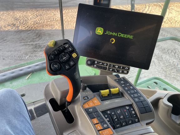 2024 John Deere X9 1000 Combine