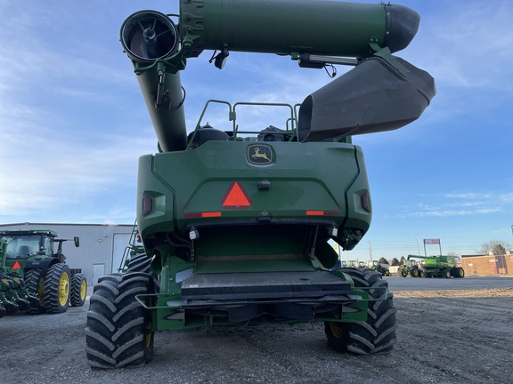 2024 John Deere X9 1000 Combine