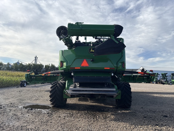 2022 John Deere X9 1000 Combine