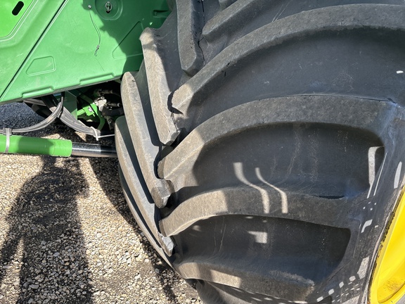 2022 John Deere X9 1000 Combine