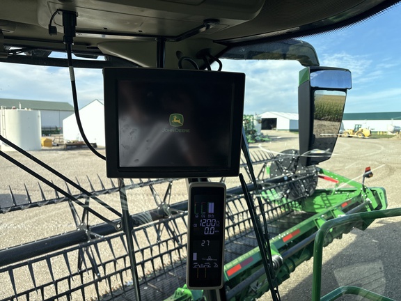 2022 John Deere X9 1000 Combine