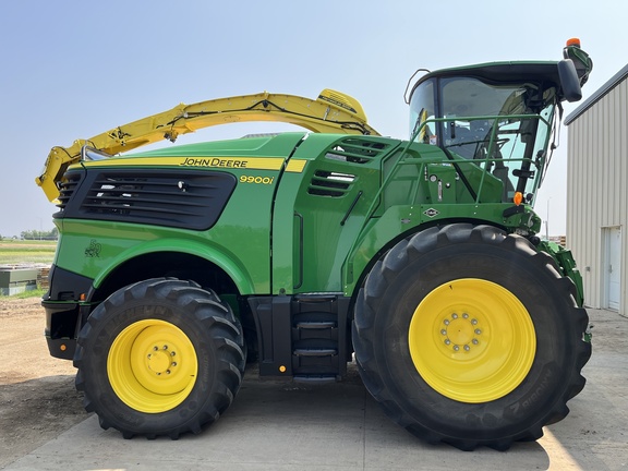 2022 John Deere 9900 Forage Harvester