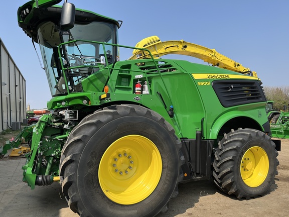 2022 John Deere 9900 Forage Harvester