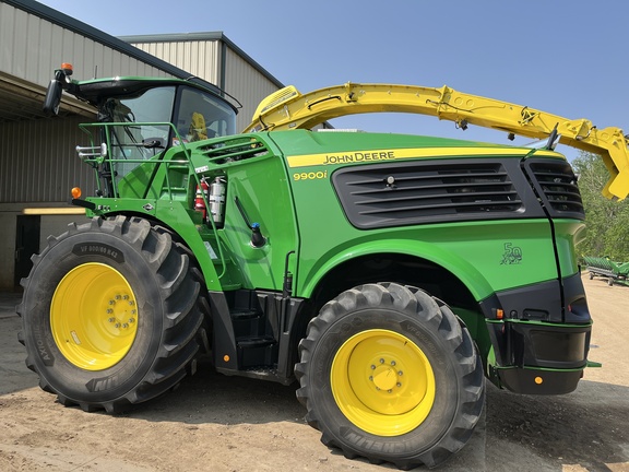 2022 John Deere 9900 Forage Harvester