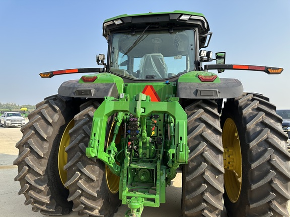 2023 John Deere 8R 410 Tractor