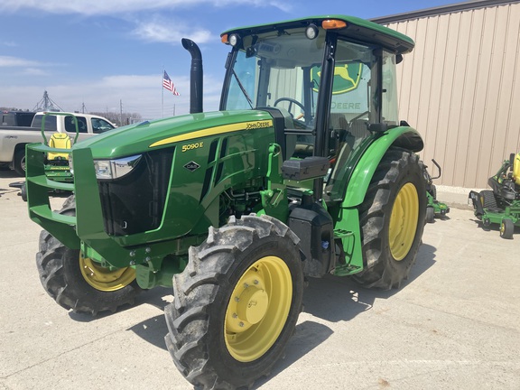 2023 John Deere 5090E Tractor