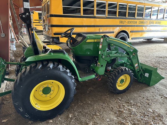 2023 John Deere 3033R Tractor Compact