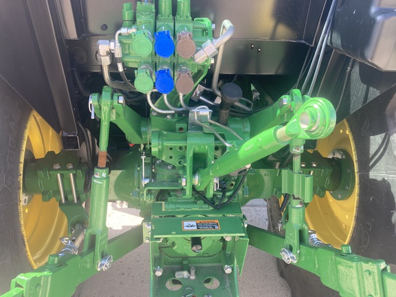 2023 John Deere 5090E Tractor