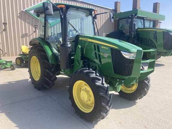 2023 John Deere 5090E Tractor