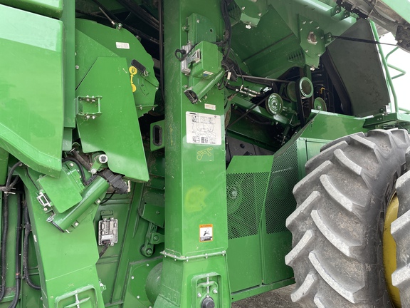 2020 John Deere S780 Combine