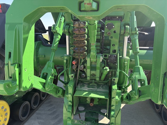 2023 John Deere 8RX 370 Tractor Rubber Track