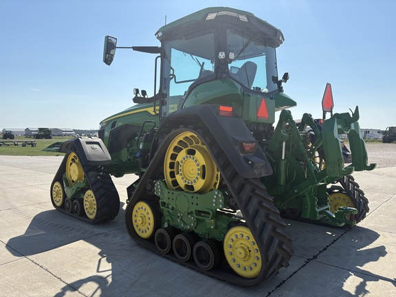 2023 John Deere 8RX 370 Tractor Rubber Track