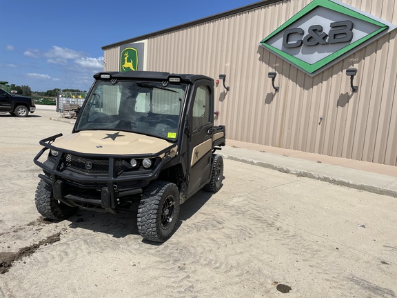 2022 John Deere XUV 835M ATV