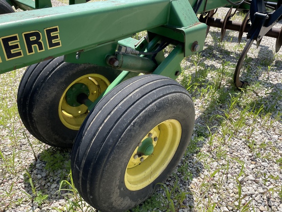 1997 John Deere 510 Disk Ripper