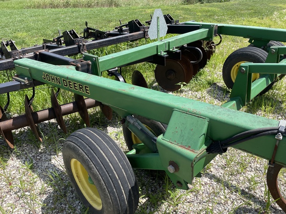 1997 John Deere 510 Disk Ripper