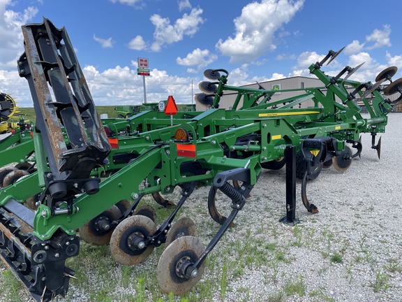 2023 John Deere 2730 Disk Ripper