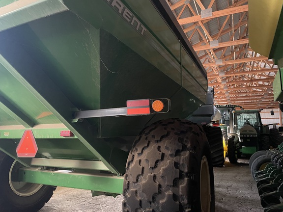 2009 Brent 1082 Grain Cart