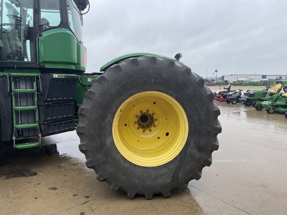 2012 John Deere 9460R Tractor 4WD