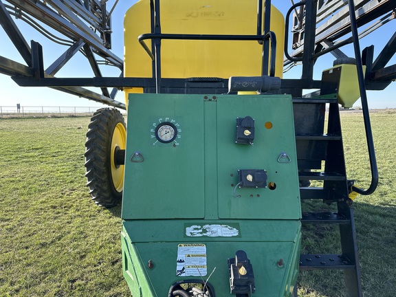 Demco 1600 Sprayer