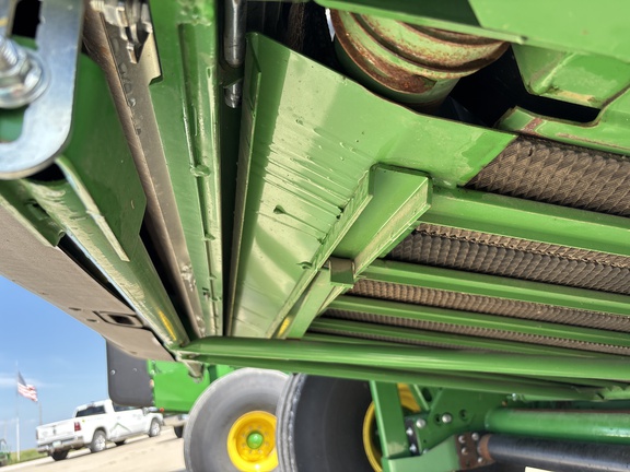 2021 John Deere 560R Baler/Round