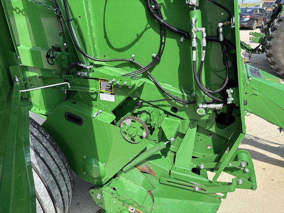 2021 John Deere 560R Baler/Round