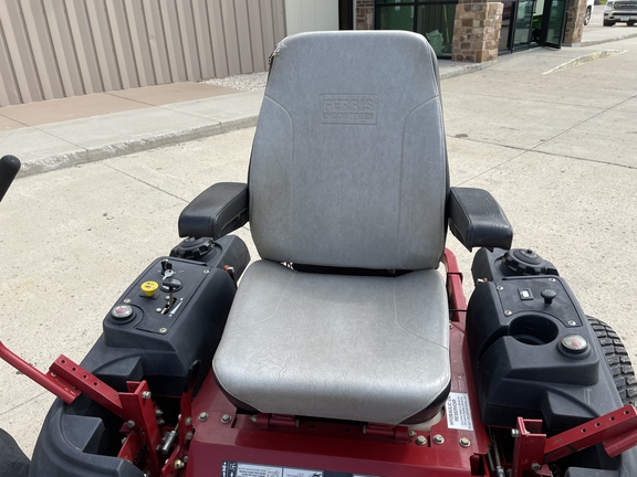 2001 Ferris IS3000Z Kav25 Mower/Zero Turn