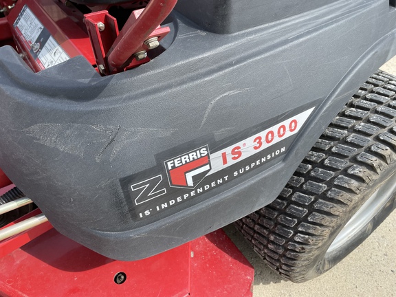 2001 Ferris IS3000Z Kav25 Mower/Zero Turn