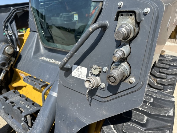 2016 John Deere 330G Skid Steer Loader