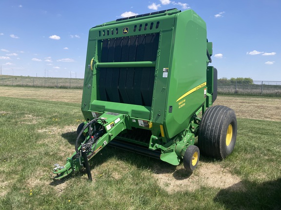 2021 John Deere 560M Baler/Round