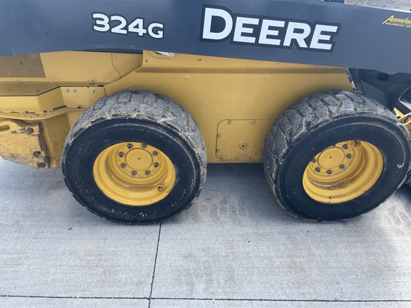 2019 John Deere 324G Skid Steer Loader