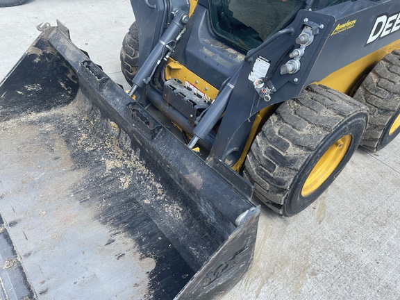 2019 John Deere 324G Skid Steer Loader