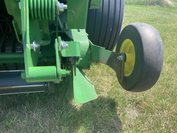 2023 John Deere 560M Baler/Round