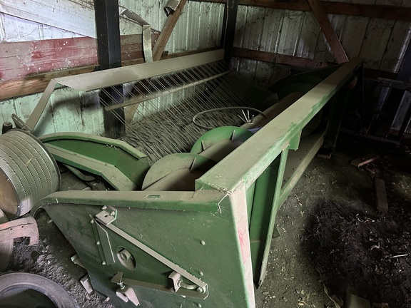 1981 John Deere 212 Header Forage