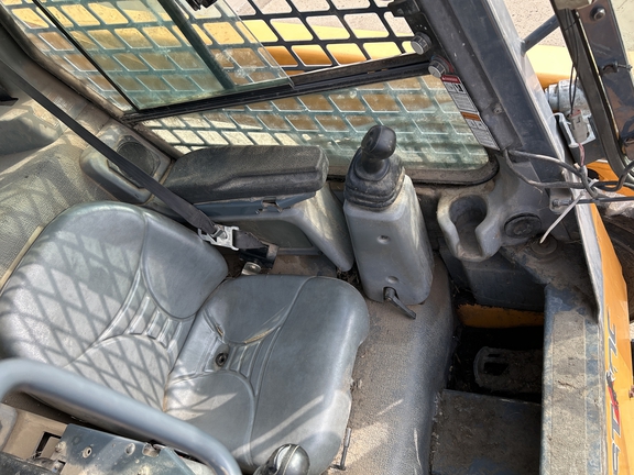 2015 Ezee-On 3300v Skid Steer Loader