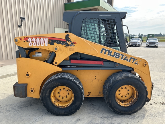 2015 Ezee-On 3300v Skid Steer Loader