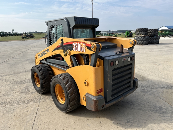 2015 Ezee-On 3300v Skid Steer Loader