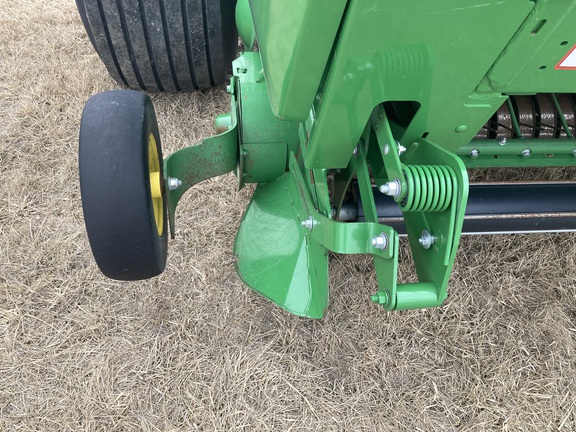 2023 John Deere 560R Baler/Round