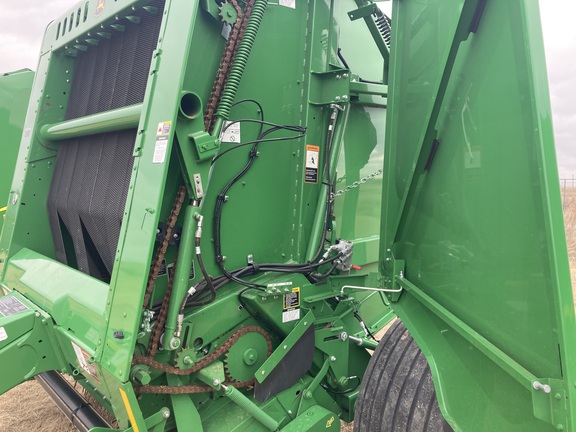 2023 John Deere 560R Baler/Round