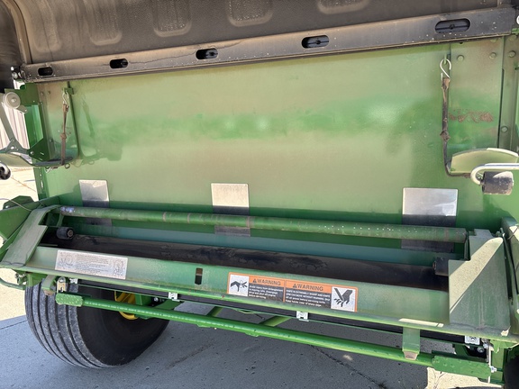 2023 John Deere 560R Baler/Round