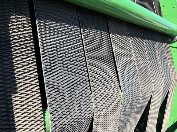 2023 John Deere 560R Baler/Round