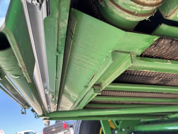 2023 John Deere 560R Baler/Round