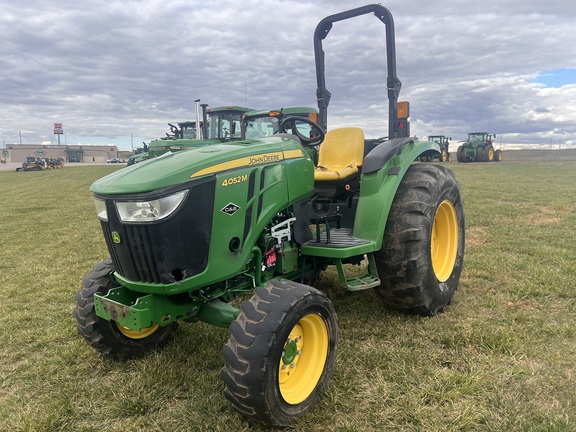 2019 John Deere 4052M Tractor Compact