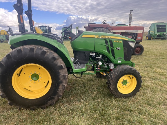 2019 John Deere 4052M Tractor Compact